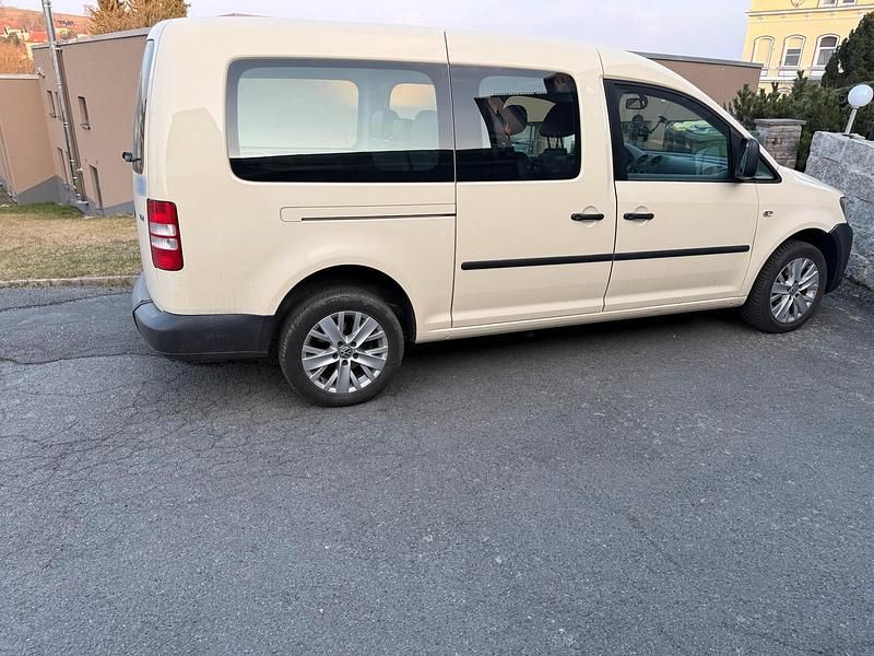 Usata VW Caddy Maxi 102 CV (75 kW) 2012 Monovolume