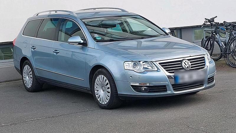 Blau Gebraucht 2008 VW Passat Kombi | 3.990 € (Etwas zu teuer) - Bild 1/4