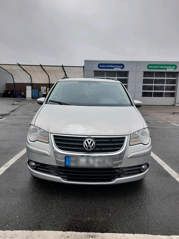 Gebraucht VW Touran 140 PS (102 kW) 2009 Grau Van / Kleinbus