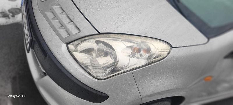 Gebraucht Nissan Pixo 68 PS (50 kW) 2011 Silber Kleinwagen