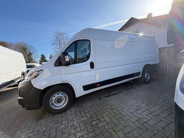 Gebraucht Opel Movano 140 PS (102 kW) 2024 Weiß Van