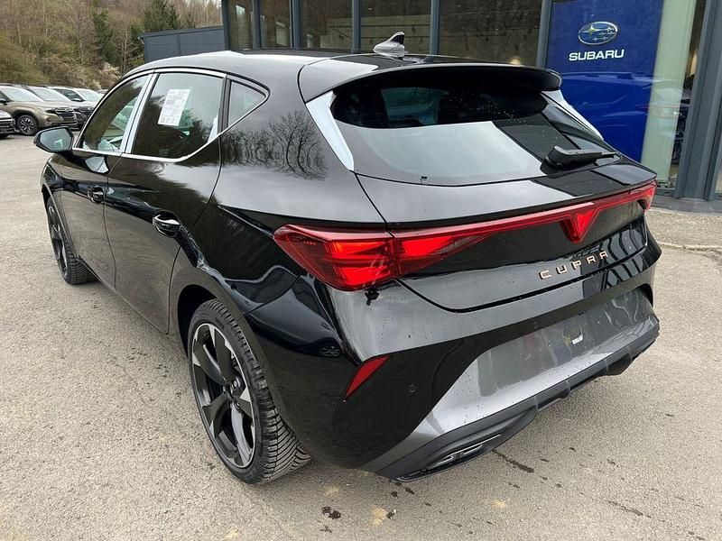 Neu Cupra Leon 150 PS (110 kW) 2025 Mitternachtsschwarz Limousine