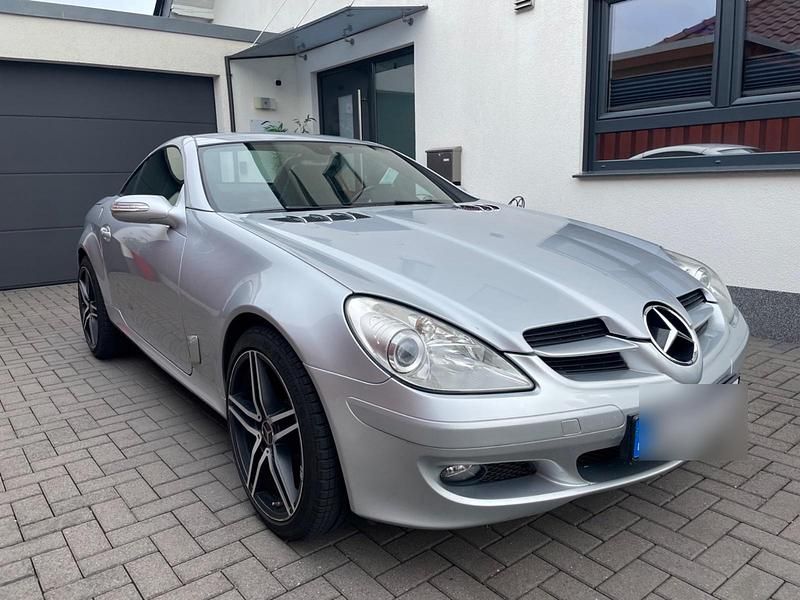 Gebraucht Mercedes SLK200 163 PS (119 kW) 2006 Silber Cabrio