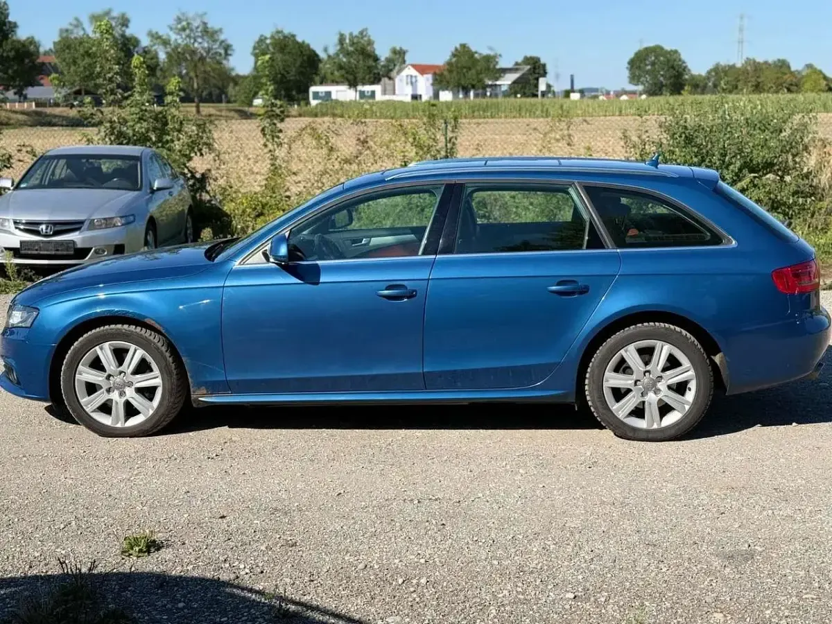 Gebraucht Audi A4 Ambiente 239 PS (175 kW) 2008 Arubablau Kombi