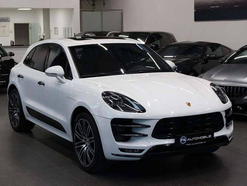 Second-hand Porsche Macan Turbo Performance Package 441 CP (324 kW) 2017 Alb SUV