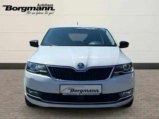 Gebraucht Skoda Rapid Style 110 PS (80 kW) 2019 Weiss Kleinwagen