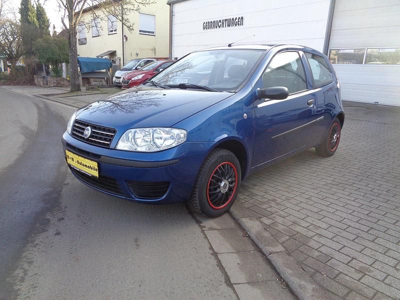 Blau Gebraucht 2004 Fiat Punto Kleinwagen | 2.500 € (Teuer) - Bild 1/4