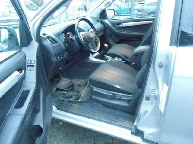 Gebraucht Isuzu D-Max 163 PS (119 kW) 2018 Silber Van