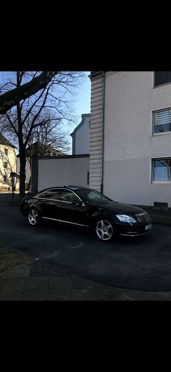 Gebraucht Mercedes S350 258 PS (189 kW) 2013 Schwarz Limousine