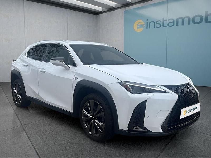 Gebraucht Lexus UX 184 PS (135 kW) 2023 Weiss SUV