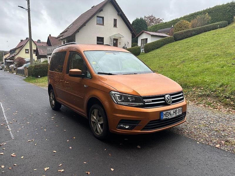 Orange Gebraucht 2015 VW Caddy Van / Kleinbus | 14.990 € (Etwas zu teuer) - Bild 1/4