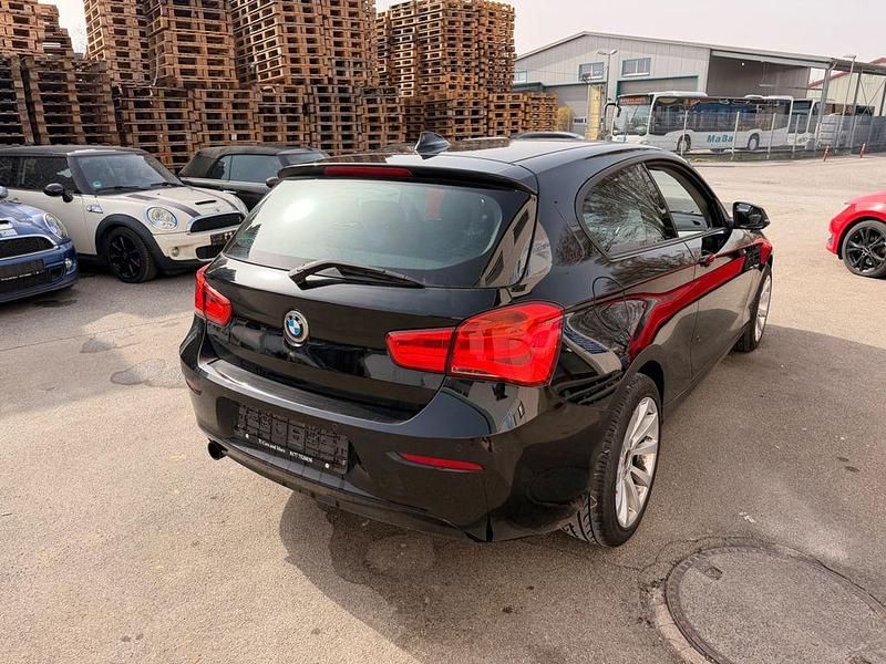 Gebraucht BMW 116 109 PS (80 kW) 2015 Schwarz Kleinwagen