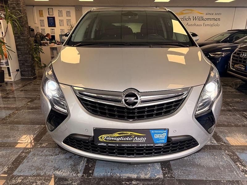 Gebraucht Opel Zafira Tourer Innovation 136 PS (100 kW) 2015 Silber Van / Kleinbus
