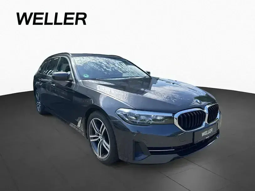 Gebraucht BMW 530 Comfort Edition 286 PS (210 kW) 2022 Sophistograu (grau) Kombi