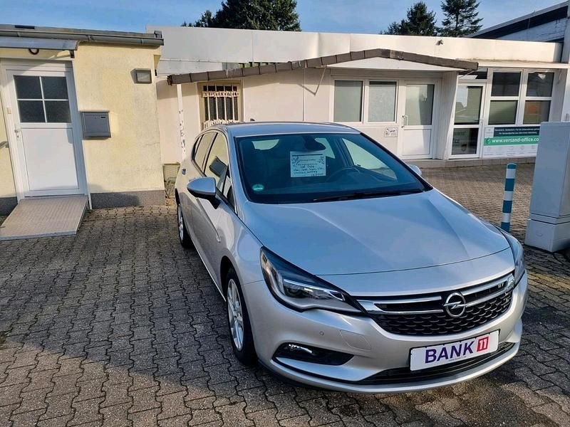 Gebraucht Opel Astra 110 PS (80 kW) 2016 Silber Limousine