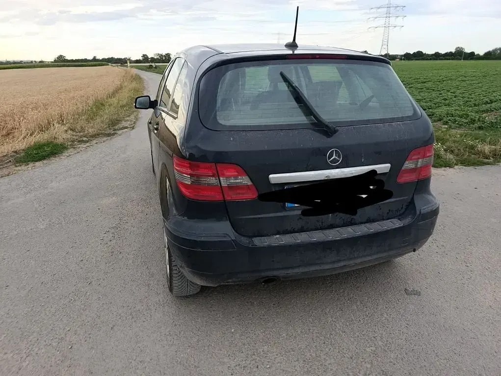 Gebraucht Mercedes B150 95 PS (69 kW) 2008 Schwarz Van / Kleinbus