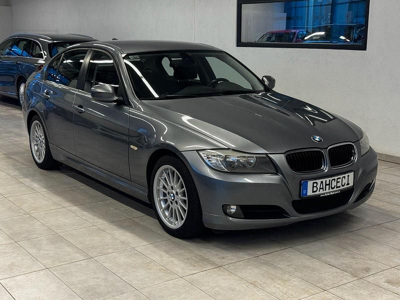 Gebraucht BMW 316 Comfort Edition 116 PS (85 kW) 2011 Grau Limousine