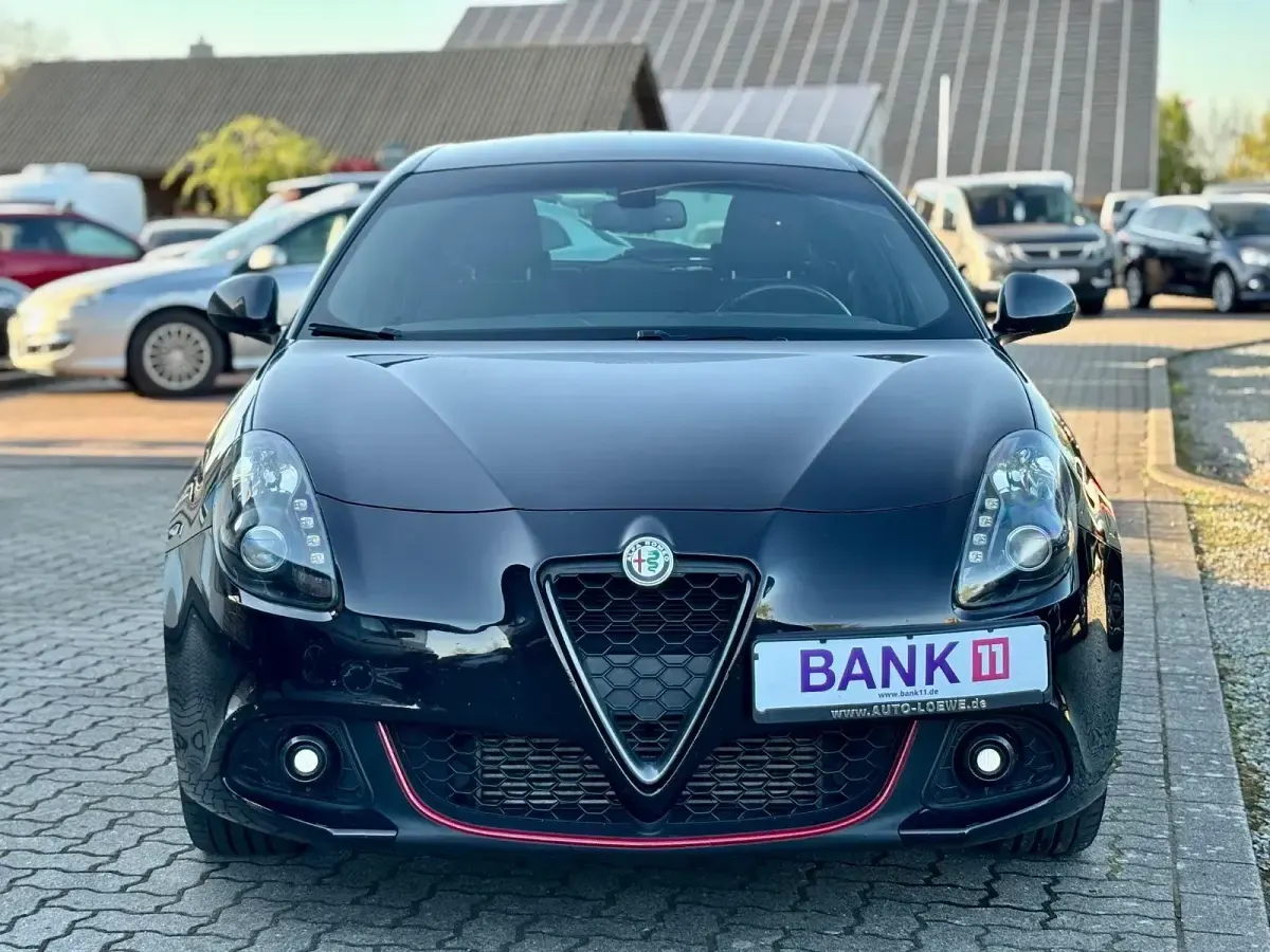 Gebraucht Alfa Romeo Giulietta 120 PS (88 kW) 2020 Schwarz Kleinwagen