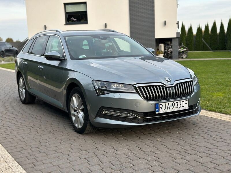 Gebraucht Skoda Superb Style 200 PS (147 kW) 2020 Kombi