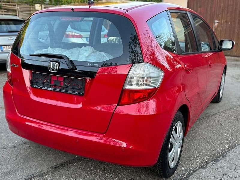 Gebraucht Honda Jazz S Cool 90 PS (66 kW) 2014 Rot Kleinwagen