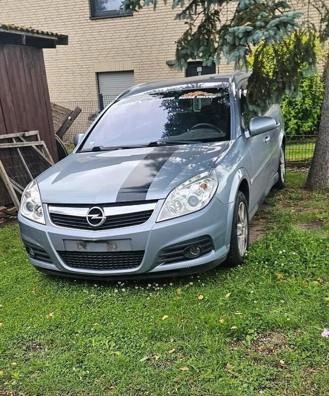 Silber Gebraucht 2005 Opel Vectra Kombi | 554 € (Superpreis) - Bild 1/2