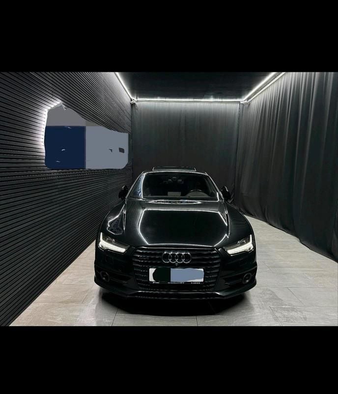 Schwarz Gebraucht 2016 Audi A7 Sportback Competition Kleinwagen | 25.199 € (Guter Preis) - Bild 1/4