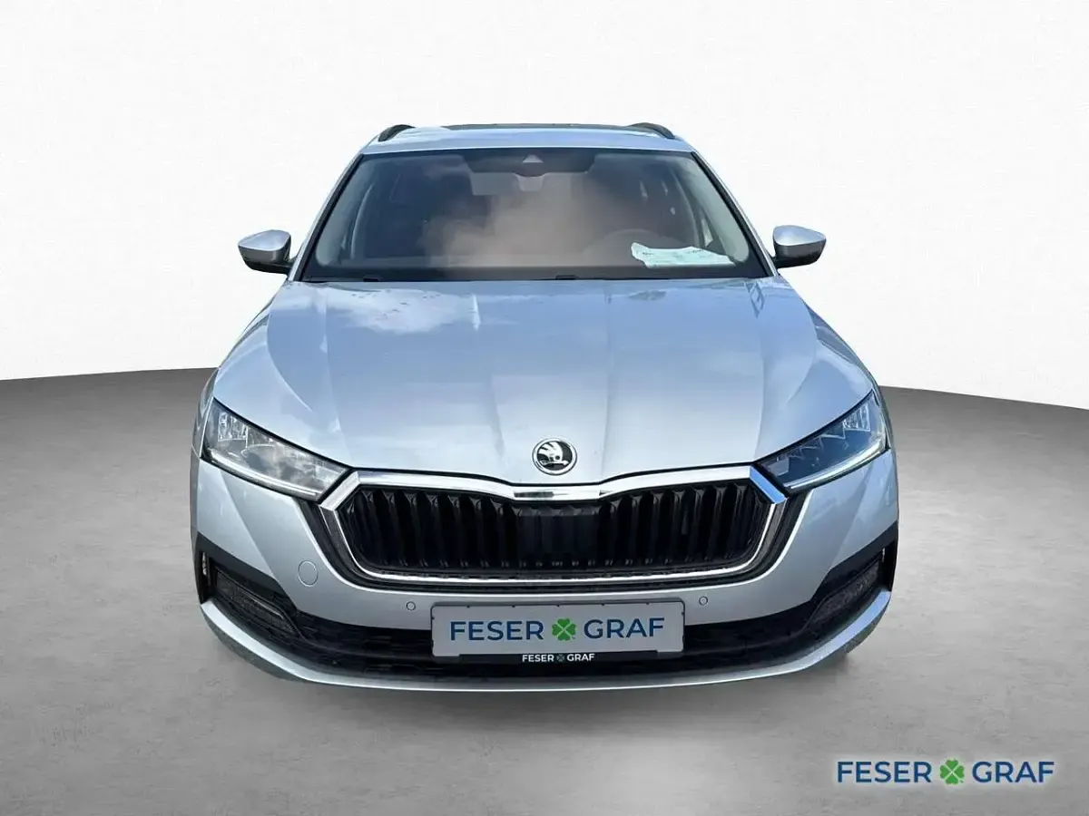 Gebraucht Skoda Octavia Ambition 150 PS (110 kW) 2022 Brillantsilber metallic Kombi