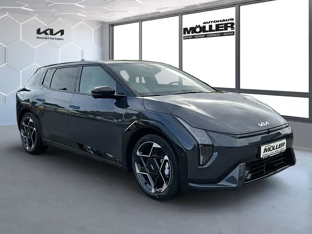 Neu Kia EV4 Comfort 150 kW (204 PS) 2026 Grau Limousine