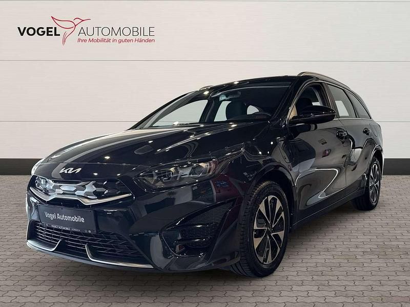 1k zilinaschwarz met Gebraucht 2022 Kia Ceed Sportswagon Vision Kombi | 22.650 € (Fairer Preis) - Bild 1/4