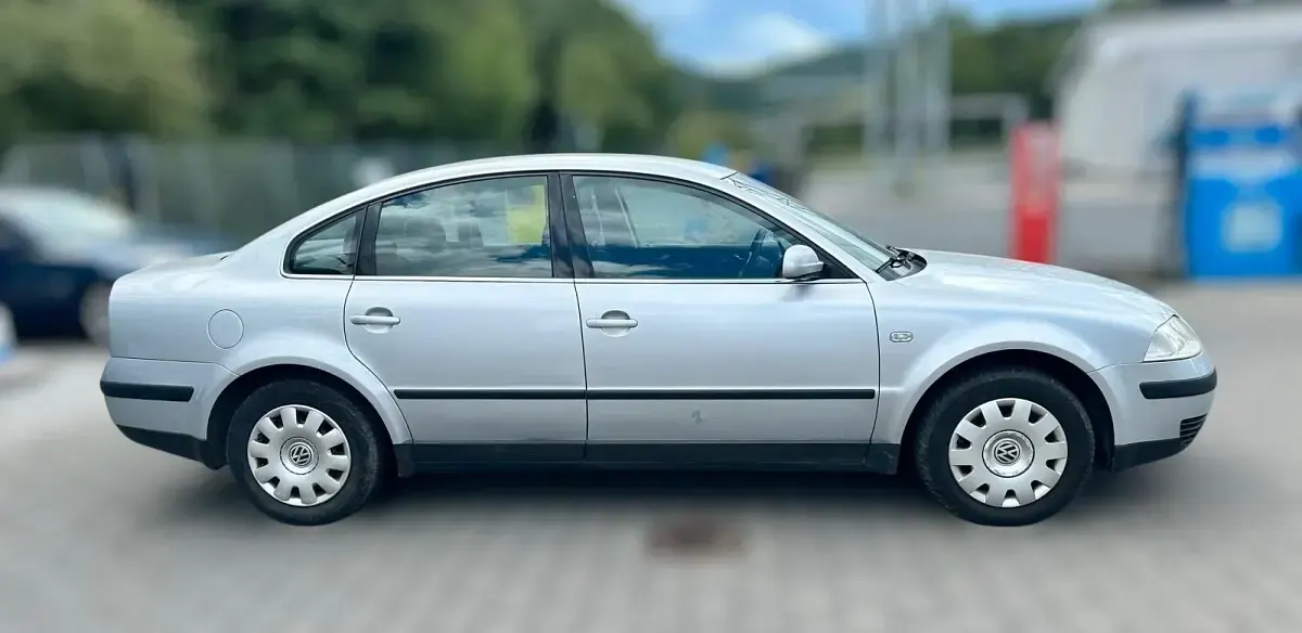 Gebraucht VW Passat 140 PS (102 kW) 2002 Schwarz Kombi