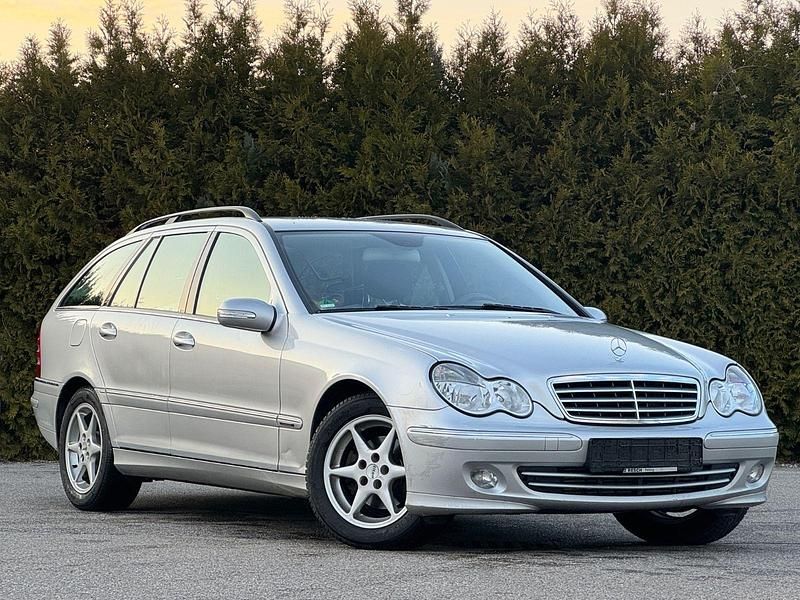 Gebraucht Mercedes C180 143 PS (105 kW) 2005 Silber Kombi