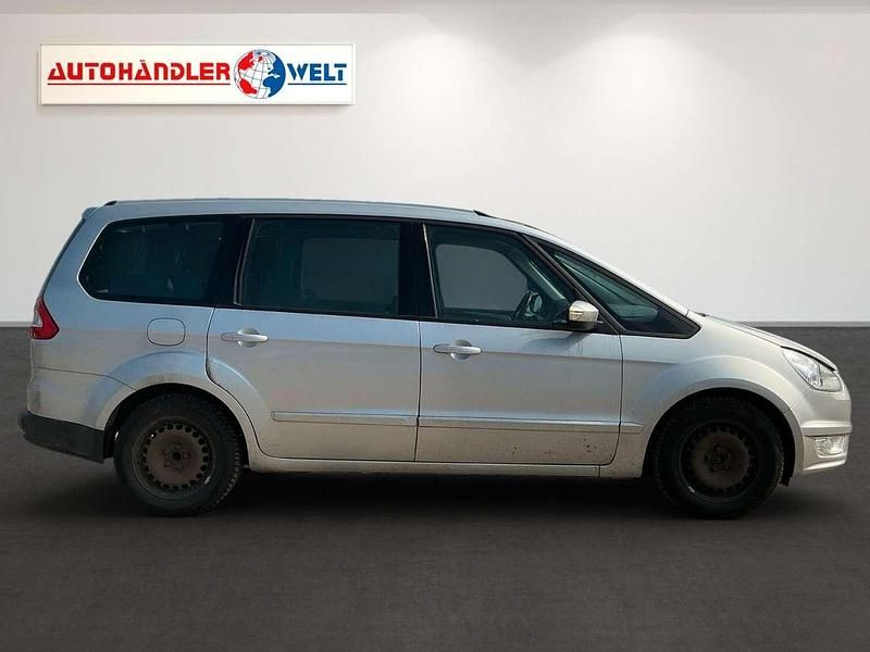 Gebraucht Ford Galaxy Trend 163 PS (119 kW) 2011 Silber Van / Kleinbus