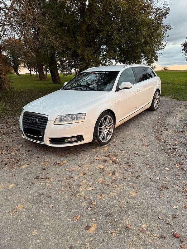 Weiß Gebraucht 2010 Audi A6 Ambiente Kombi | 7.500 € - Bild 1/4