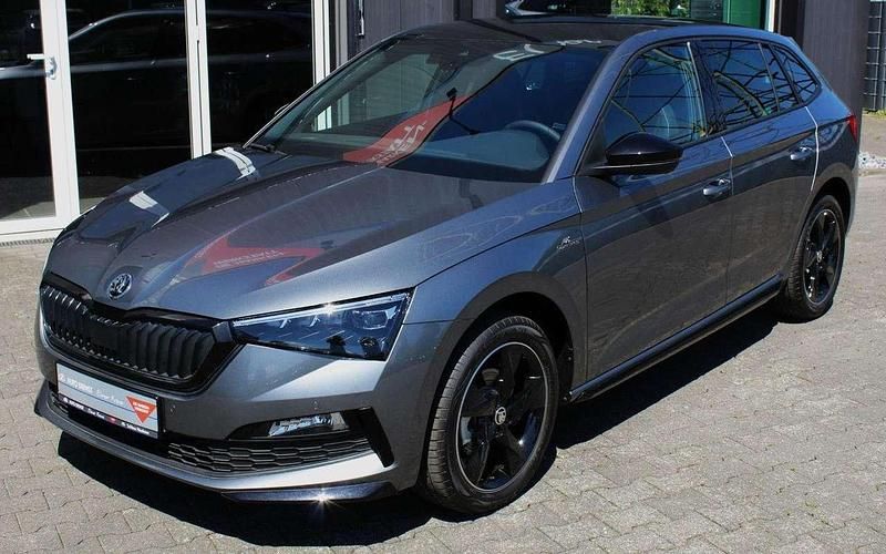 Graphitegrau metallic Neu 2025 Skoda Scala Monte Carlo Kleinwagen | 25.490 € (Fairer Preis) - Bild 1/4
