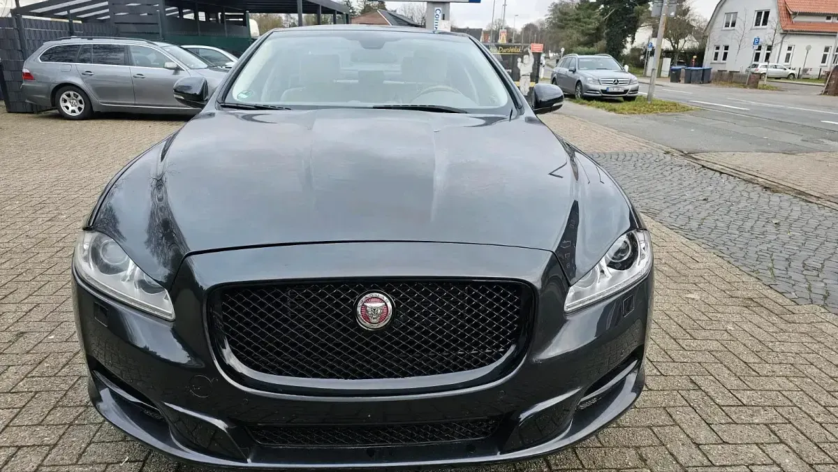 Gebraucht Jaguar XJ 340 PS (250 kW) 2013 Limousine