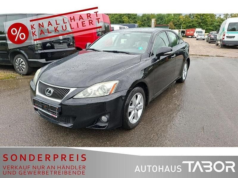 Schwarz Gebraucht 2012 Lexus IS200d Limousine | 6.985 € - Bild 1/4