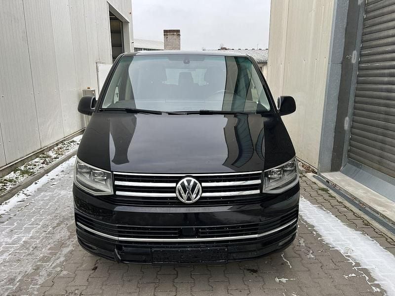 Gebraucht VW Caravelle Highline 204 PS (150 kW) 2017 Schwarz Van / Kleinbus