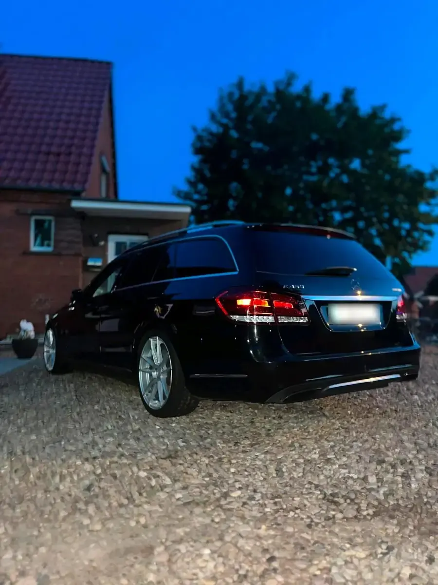 Gebraucht Mercedes E350 258 PS (189 kW) 2014 Schwarz Kombi