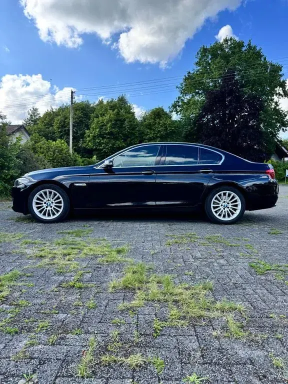 Gebraucht BMW 520 184 PS (135 kW) 2014 Schwarz Limousine