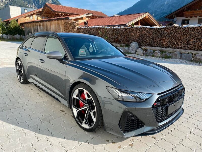 Grau Gebraucht 2024 Audi RS6 Performance Kombi | 144.900 € - Bild 1/4