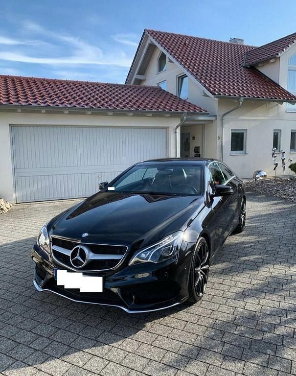 Gebraucht Mercedes E350 258 PS (189 kW) 2016 Schwarz Coupé