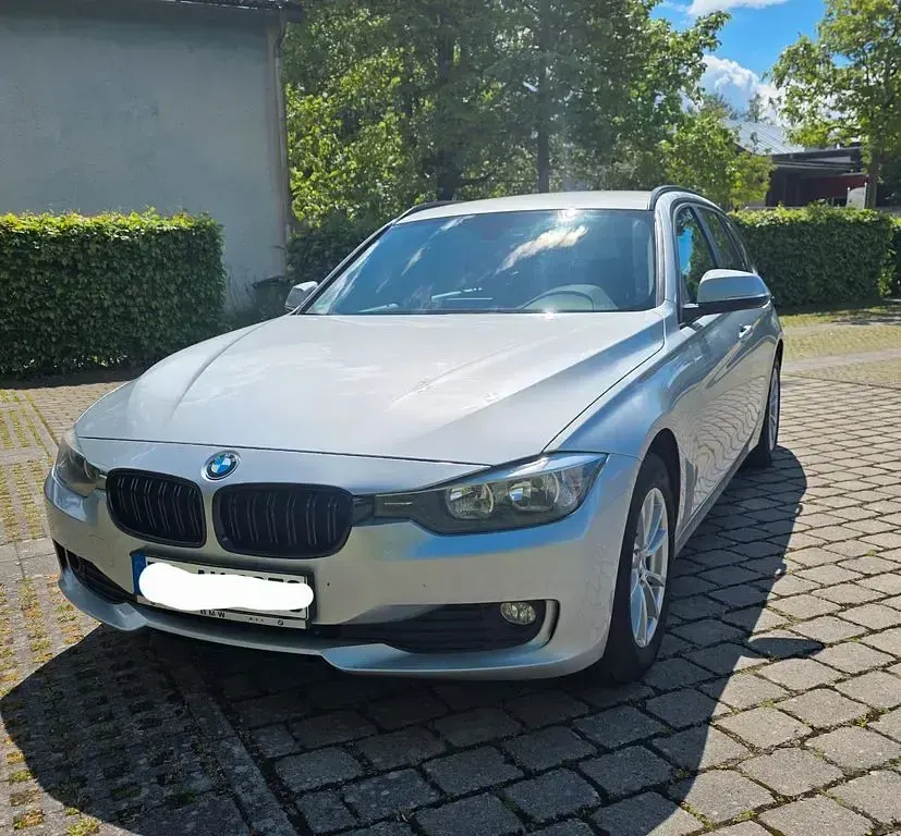 Gebraucht BMW 316 116 PS (85 kW) 2012 Grau Kombi