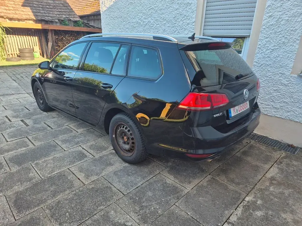 Gebraucht VW Golf VII LOUNGE 150 PS (110 kW) 2016 Schwarz Kombi