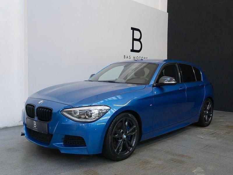 Blau Gebraucht 2013 BMW M135 Performance Kleinwagen | 19.990 € (Fairer Preis) - Bild 1/4