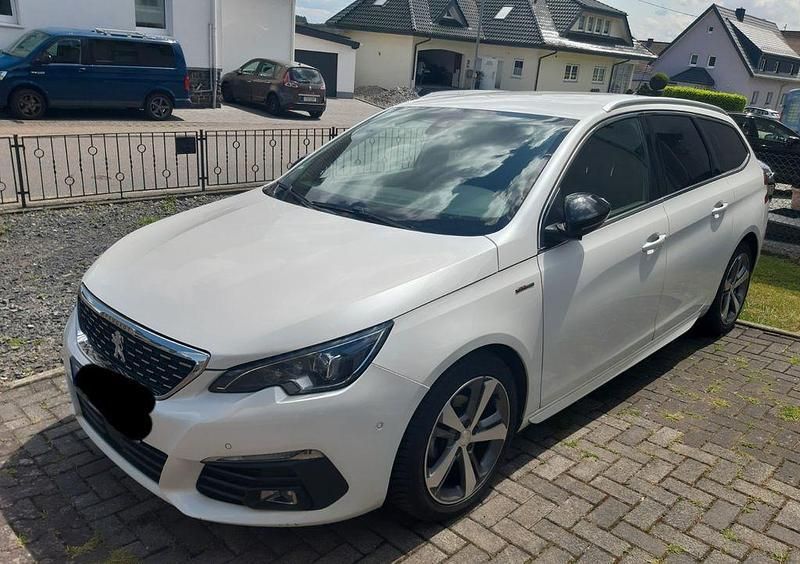 Weiß Gebraucht 2019 Peugeot 308 GT-line Kombi | 7.500 € (Guter Preis) - Bild 1/4
