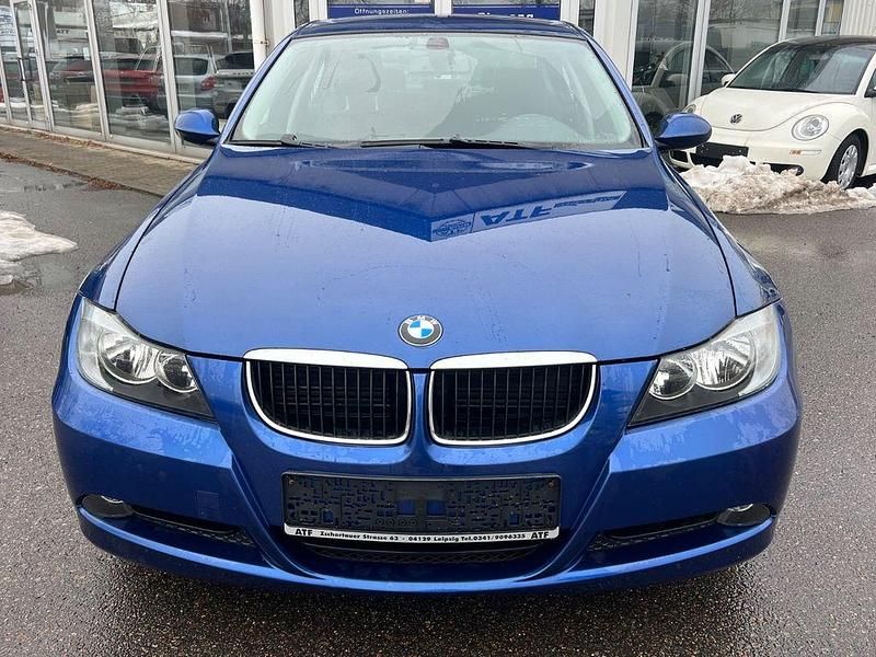 Gebraucht BMW 318 Advantage 143 PS (105 kW) 2008 Blau Limousine