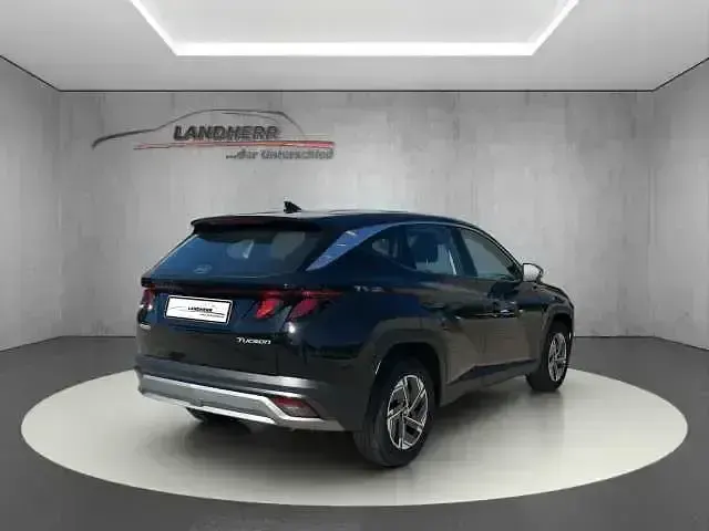 Neu Hyundai Tucson Comfort 150 PS (110 kW) 2026 Schwarz SUV