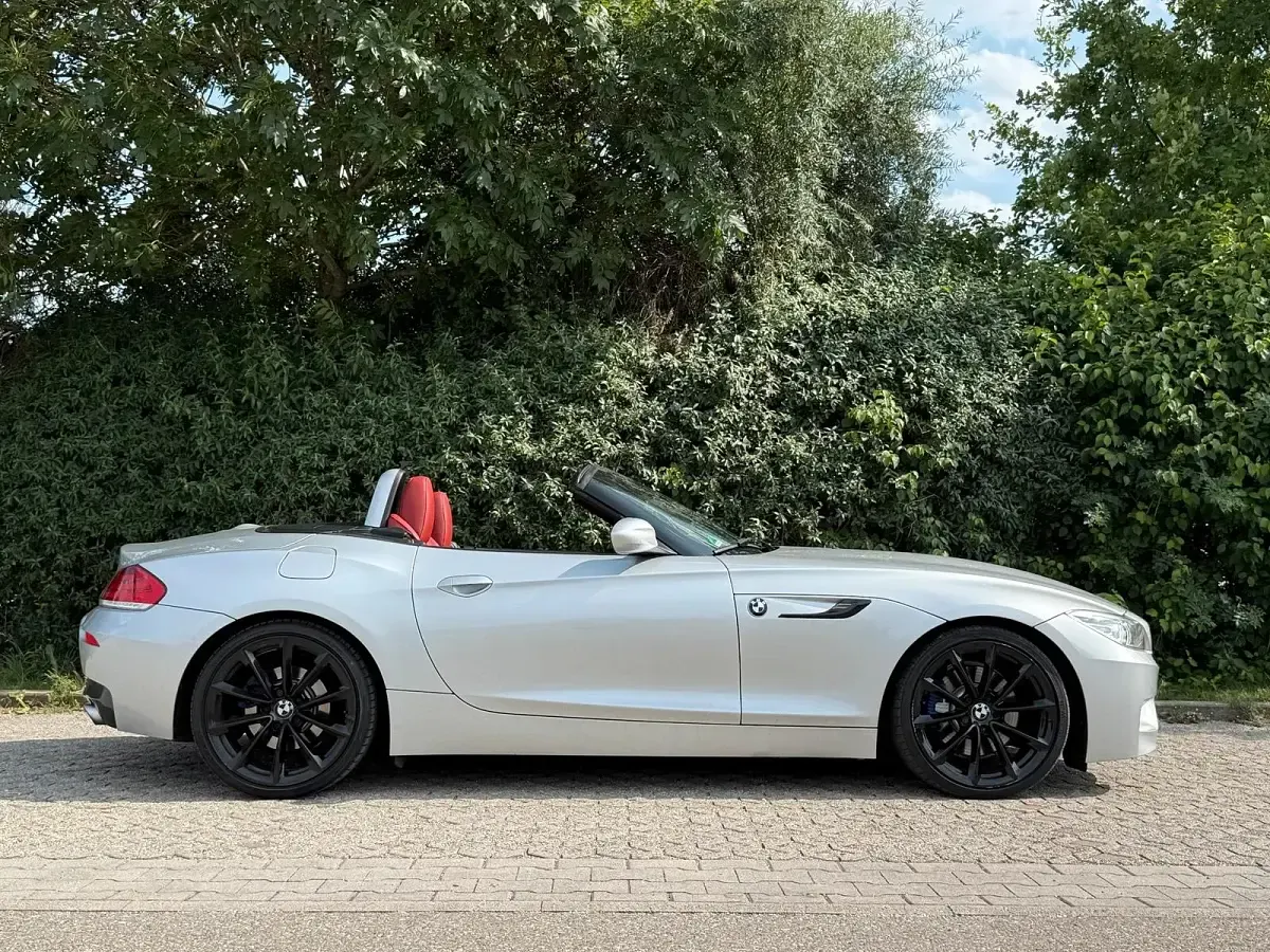 Gebraucht BMW Z4 306 PS (225 kW) 2015 Silber Cabrio