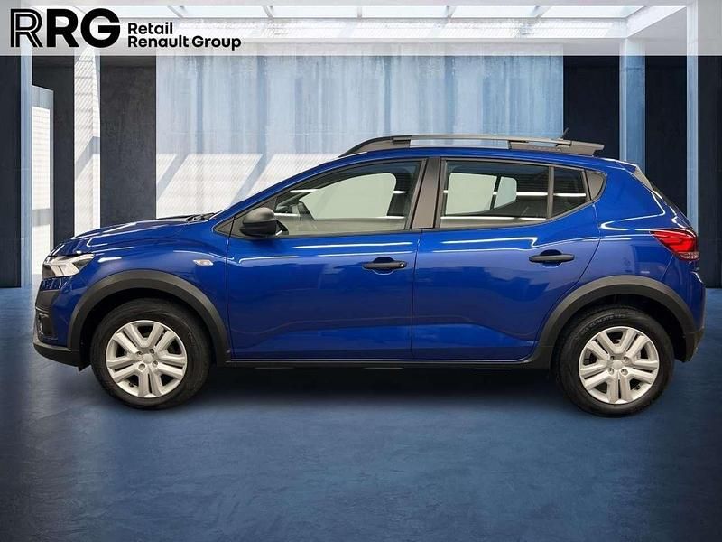 Gebraucht Dacia Sandero Essentiel 101 PS (74 kW) 2024 Stahlblau Limousine