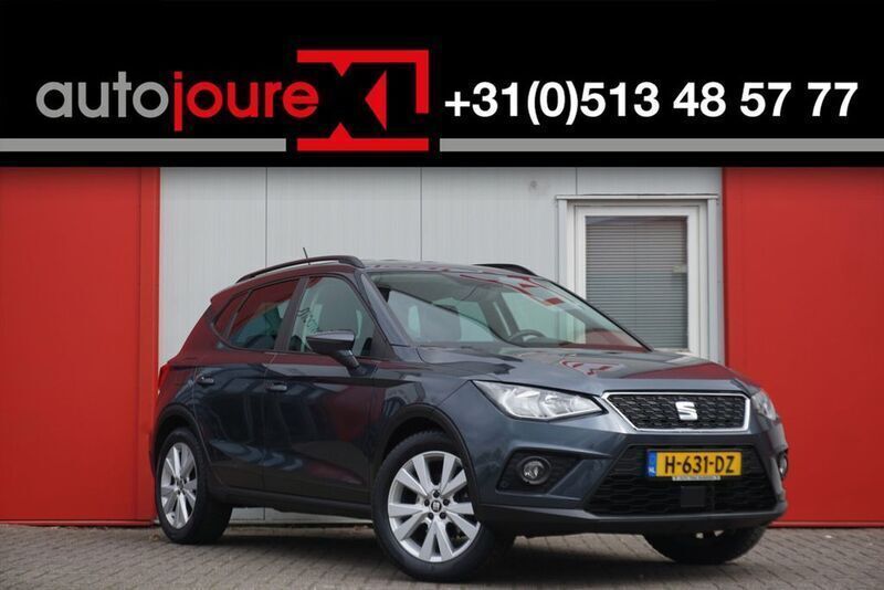 Grau Gebraucht 2020 Seat Arona Business SUV | 7.646 € (Superpreis) - Bild 1/4